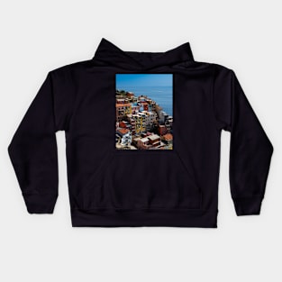 View on the cliff town of Manarola, one of the colorful Cinque Terre on the Italian west coast Kids Hoodie